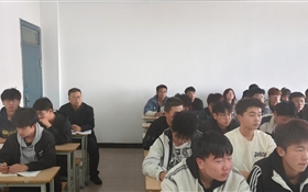 校長李海軍深入教學(xué)一線聽課 調(diào)研指導(dǎo)思政課教學(xué)工作